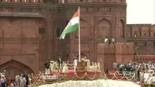 Watch PM Modi unfurls the Tricolour flag at the ramparts of Red Fort on 69th Independence Day Video