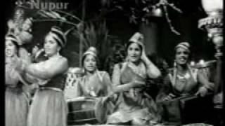 Watch Hum Deewane Tere Se Nahin Talne Wale | Nakli Nawab (1962) | Asha Bhonsle & Mohd. RafI | {Old Is Gold} Video