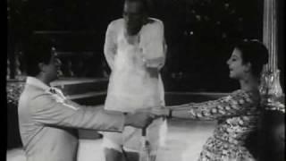 Watch Koi Kehde Zamaane Se Jaakey - Baharen Phir Bhi Aayengi (1966) - Asha Bhonsle - {Old Is Gold} Video