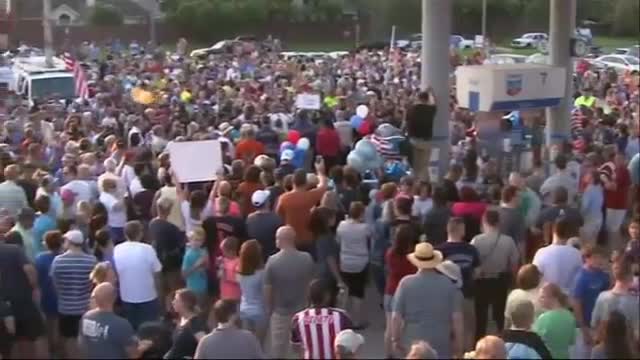 Watch TX Deputy Shooting Suspect Due in Court Monday Video