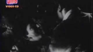 Watch Qadam Qadam Badhaaye jaa Khushi ke Geet Gaaye Jaa || Samadhi (1950) || C Ramchandra || {Old Is Gold} Video