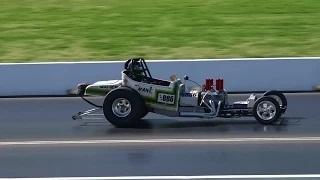 Watch MANIAC RACING WINS MODIFIED CLASS AT SYDNEY DRAGWAY Video