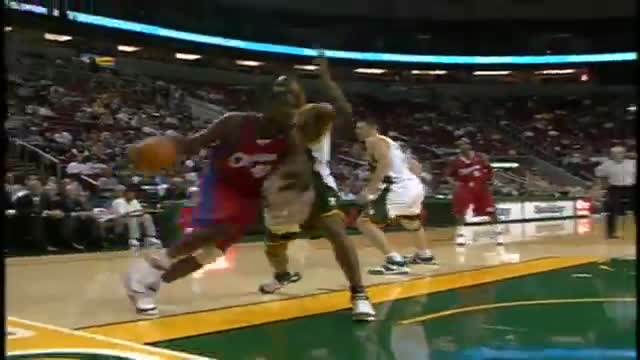 Watch NBA: Elton Brand Career Highlights Video