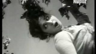 Watch De Bhi Chuke Ham Dil Nazrana Dil Ka | Jaal (1952) | Kishore Kumar & Geeta Dutt | {Old Is Gold} Video