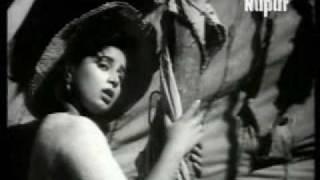 Watch Pighla Hai Sona Door Gagan Par - Jaal (1952) - Lata Mangeshkar - {Old Is Gold} Video