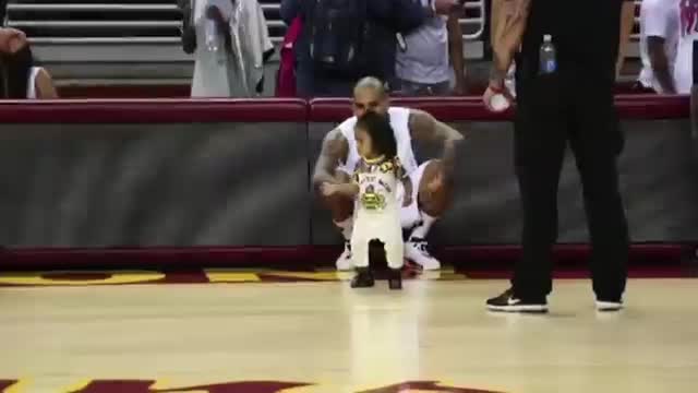 Watch Watch: Chris Brown & Royalty's DANCE @ 'Celebrity Basketball' Video