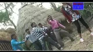 Watch New Bhojpuri Hot Song || Mobile Leke Ghumta || Triweni Tiwari Video