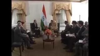 Watch PM Modi meets World Bank President, Jim Yong Kim in New York Video