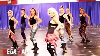 Watch 'Uptown Funk' Jasmine Meakin and The Rockettes Video