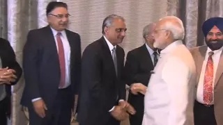 Watch PM Modi meet members of Sikh community at San Jose Video
