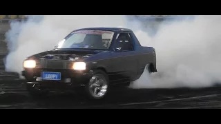 Watch LOOPY V8 MIGHTY BOY QUALIFYING BURNOUT AT SUPERNATS Video