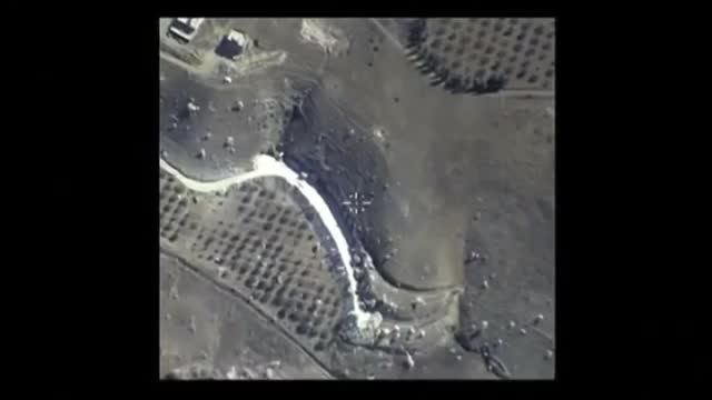 Watch Russia Defense Ministry releases video of airstrikes in Syria Video