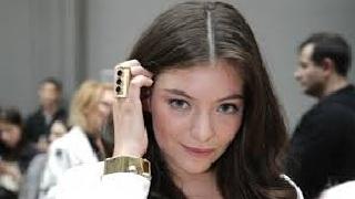 Watch Disclosure - Magnets ft. Lorde (Official) Video