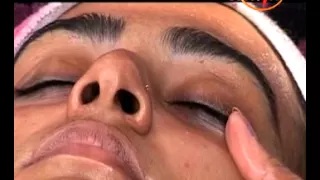 Watch Ayurvedic Massage For Glowing Skin - Aapka Beauty Parlour - Dr. Parmeshwar Arora (Ayurveda Expert) Video