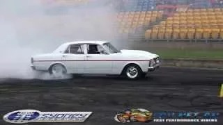 Watch LAW XW FRYING TYRES AT SUPERNATS Video