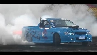 Watch RUNAMUK COMMODORE UTE BURNOUTS AT SUPERNATS Video