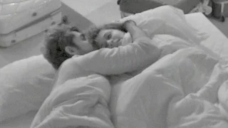 Watch Bigg Boss 9 - Kishwer Merchantt & Suyyash Rai Hot Scene In Bed Video