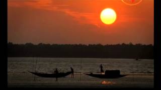 Watch Health & Mythological Significance Of Offering Water (Arghya) To The Sun - Abha Sharma (Astrologer) Video