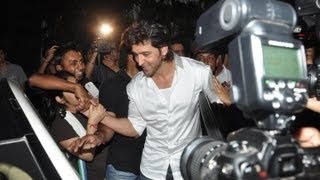 Watch Hrithik Roshan STOPS His Fans | Mohenjo Daro Video