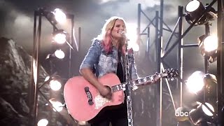 Watch Miranda Lambert - Bathroom Sink - CMA's 2015 Video