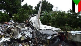 Watch Arkansas plane crash: Small plane parachutes onto highway, minor injures reported Video