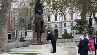 Watch PM Modi pays homage at Gandhi Statue in London Video