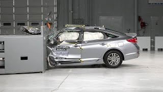 Watch 2016 Hyundai Sonata Small Overlap Crash test Video