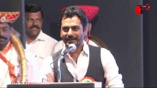 Watch Juhi Chawla and Nawazuddin Siddiqui Receives Indira Gandhi Award Video