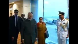 Watch PM arrives in Singapore Video