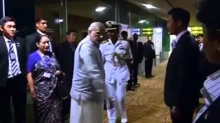 Watch PM Modi departs from Singapore after 2-nation visit to Malaysia & Singapore Video