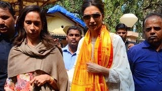 Watch Deepika Seeks Lord Ganesha's Best Wishes For Tamasha! Video