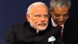 Watch PM Modi meets Japanese PM Shinzo Abe in Paris Video