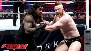Watch Roman Reigns vs. Sheamus - WWE World Heavyweight Championship Match: WWE Raw, November 30, 2015 Video
