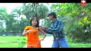 Watch New Bhojpuri Hot Song || Chhotka Choli Me Badka Saman Ba || Suman Sangam Video