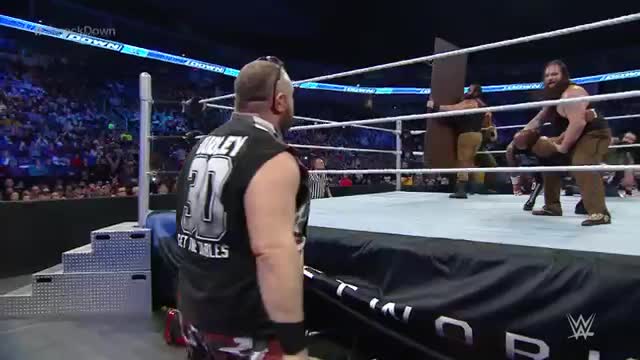 Watch D-Von Dudley vs. Bray Wyatt: WWE SmackDown, December 3, 2015 Video