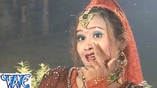 Watch Chalat Dahariya Marat Najariya || Priyanka Singh || Bhojpuri Hot Song Video