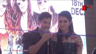 Watch Varun Dhawan and Kriti Sanon at Red Fm to promote Dilwale Video