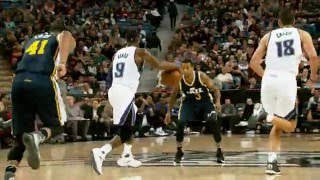 Watch NBA: Rajon Rondo Gets Tricky On The Fastbreak! Video