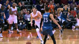 Watch NBA: Jon Leuer Throws Down a Pretty Alley-Oop Video