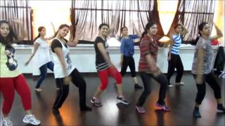Watch Tune Mari Entriya ..Bollywood Dance by DFS's Weekend Batch Video