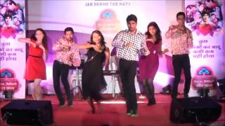 Watch SARA ZAMANA - YARANA BOLLYWOOD  DANCE !! RETRO THEME !! SONY MAX2 !! DANCE FLOOR STUDIO !! Video