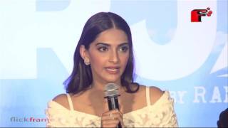 Watch Sonam Kapoor at the trailer launch of Neerja Video
