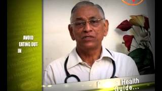 Watch Foods To Eat & Avoid During Monsoons - Health Guide - Dr. Anil Chaturvedi (Physician) Video