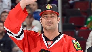 Watch TAYLOR KINNEY is CHICAGO BLACKHAWKS' Biggest Fan! Video