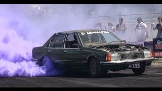 Watch BITTER V8 COMMODORE BURNOUT AT TREAD CEMETERY 2 LARDNER PARK Video