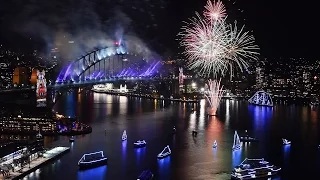 Watch New Year fireworks: New Zealand and Australia shows usher in 2016 Video