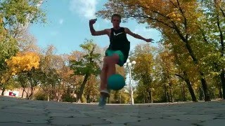 Watch Amazing Freestyle Football Video