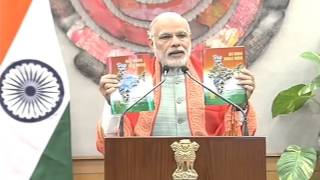 Watch PM Modi releases Jain Muni's book titled "Maru Bharat Saru Bharat" Video