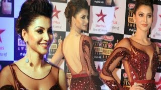 Watch Urvashi Rautela Hot In Revealing Red Gown At Star Screen Awards 2015 Video
