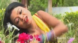 Watch Itana Hasin Chehra Tohaar Ba || Bhojpuri Hot Songs || Sharwan Video